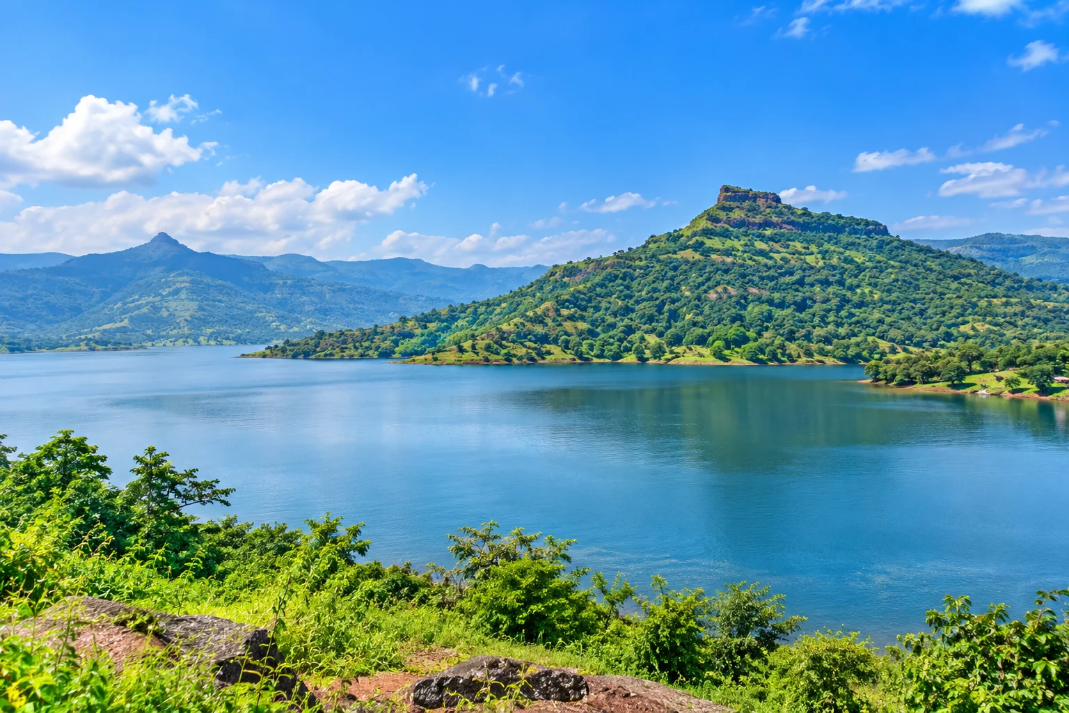 Hadshi Lake